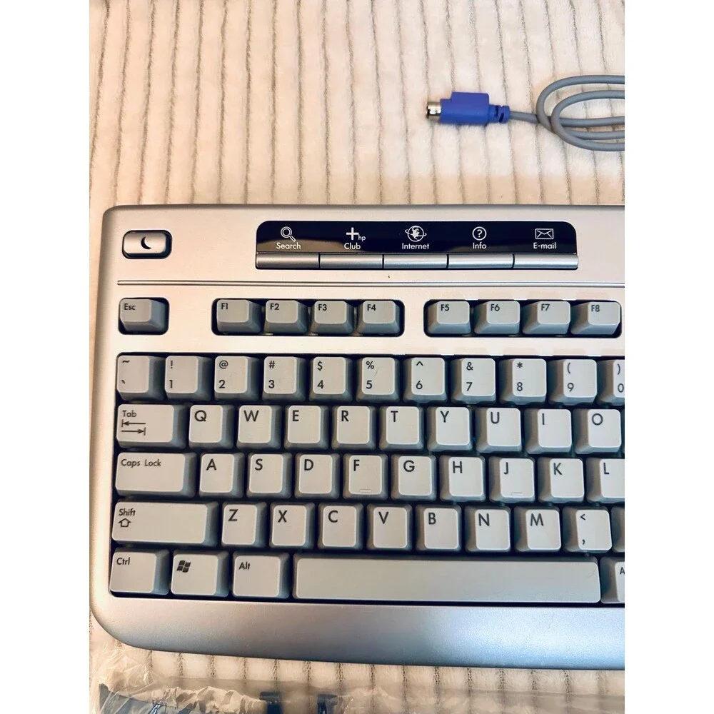 Hewlett Packard RT7H10 5187-7583 Multimedia Wired Keyboard